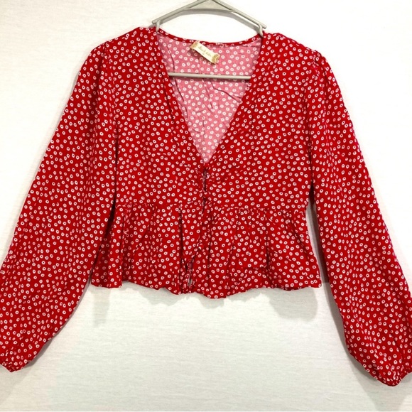 Altar'd State Tops - Altar’d State red cropped top size XS